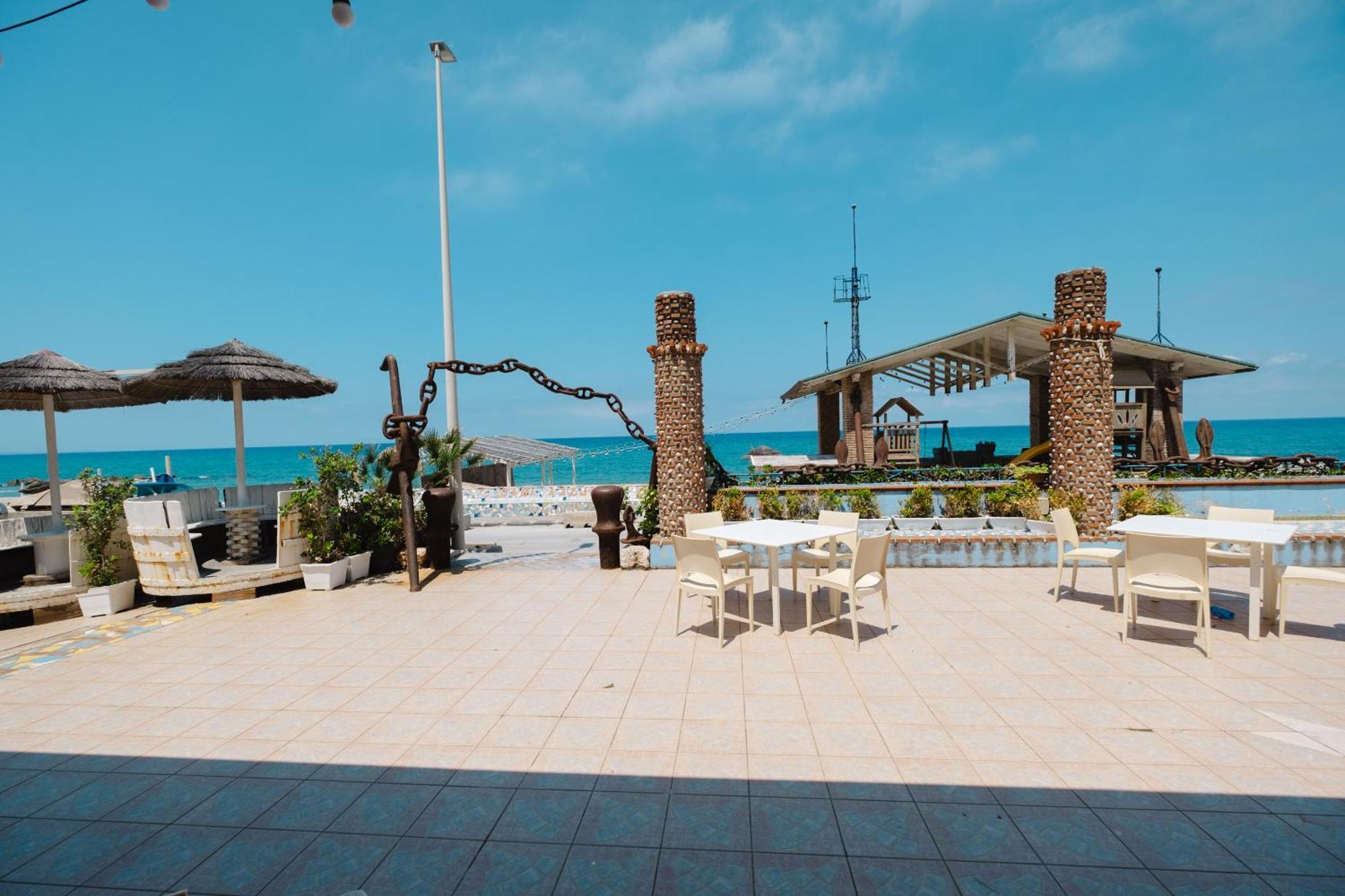 Oasi Azzurra Aparthotel Messina Ngoại thất bức ảnh