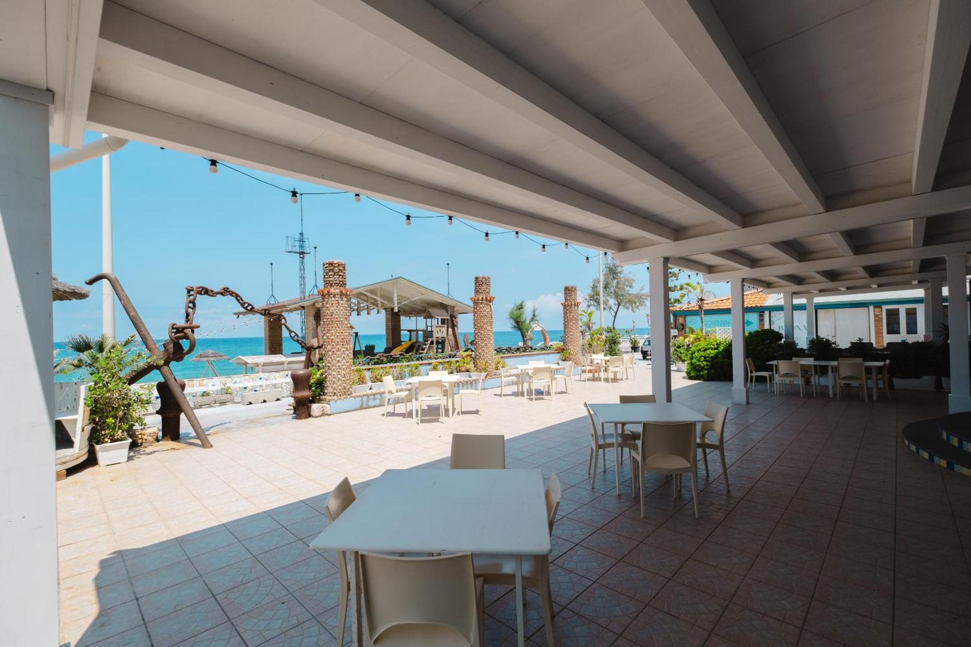 Oasi Azzurra Aparthotel Messina Ngoại thất bức ảnh