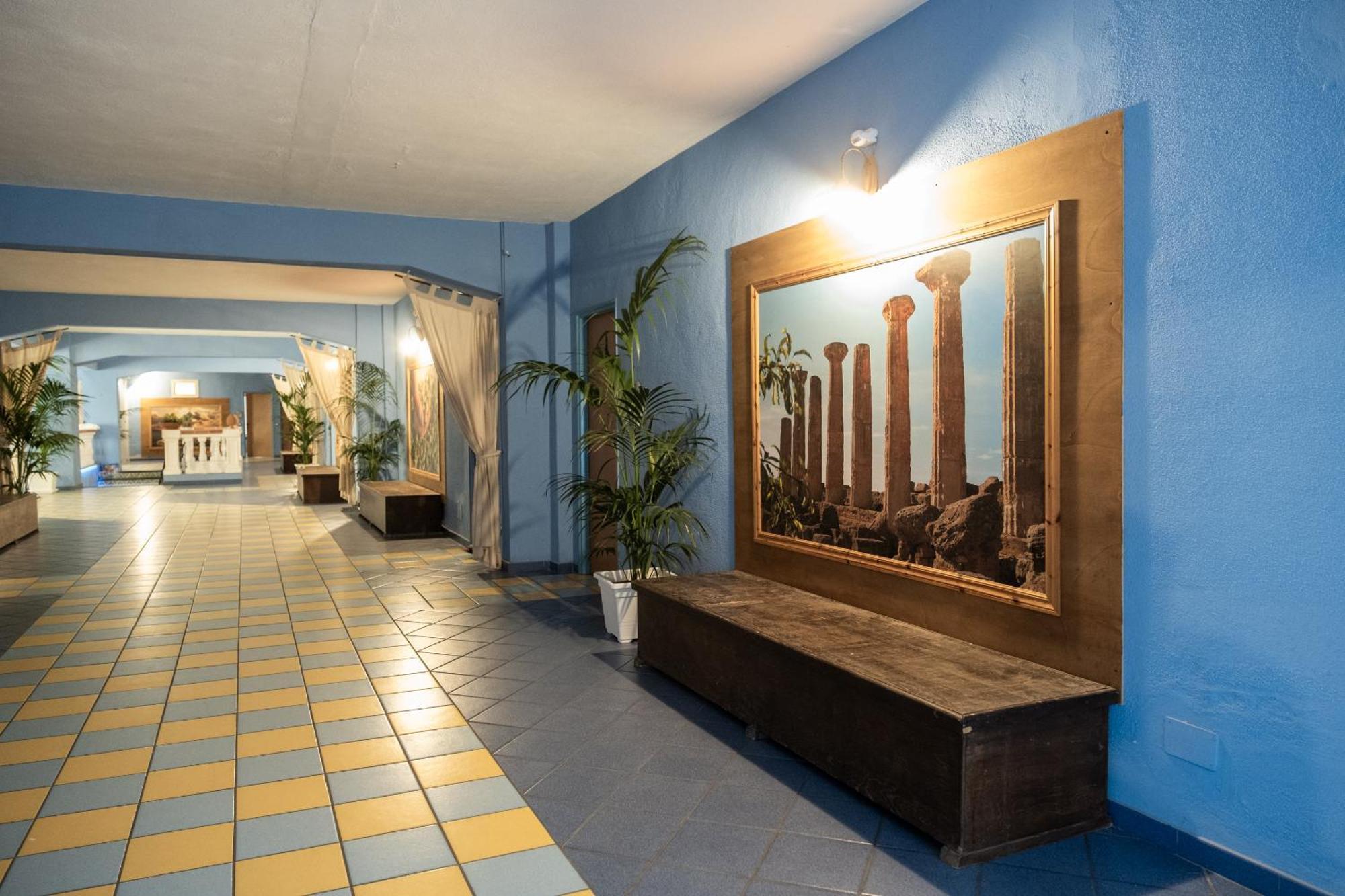 Oasi Azzurra Aparthotel Messina Ngoại thất bức ảnh