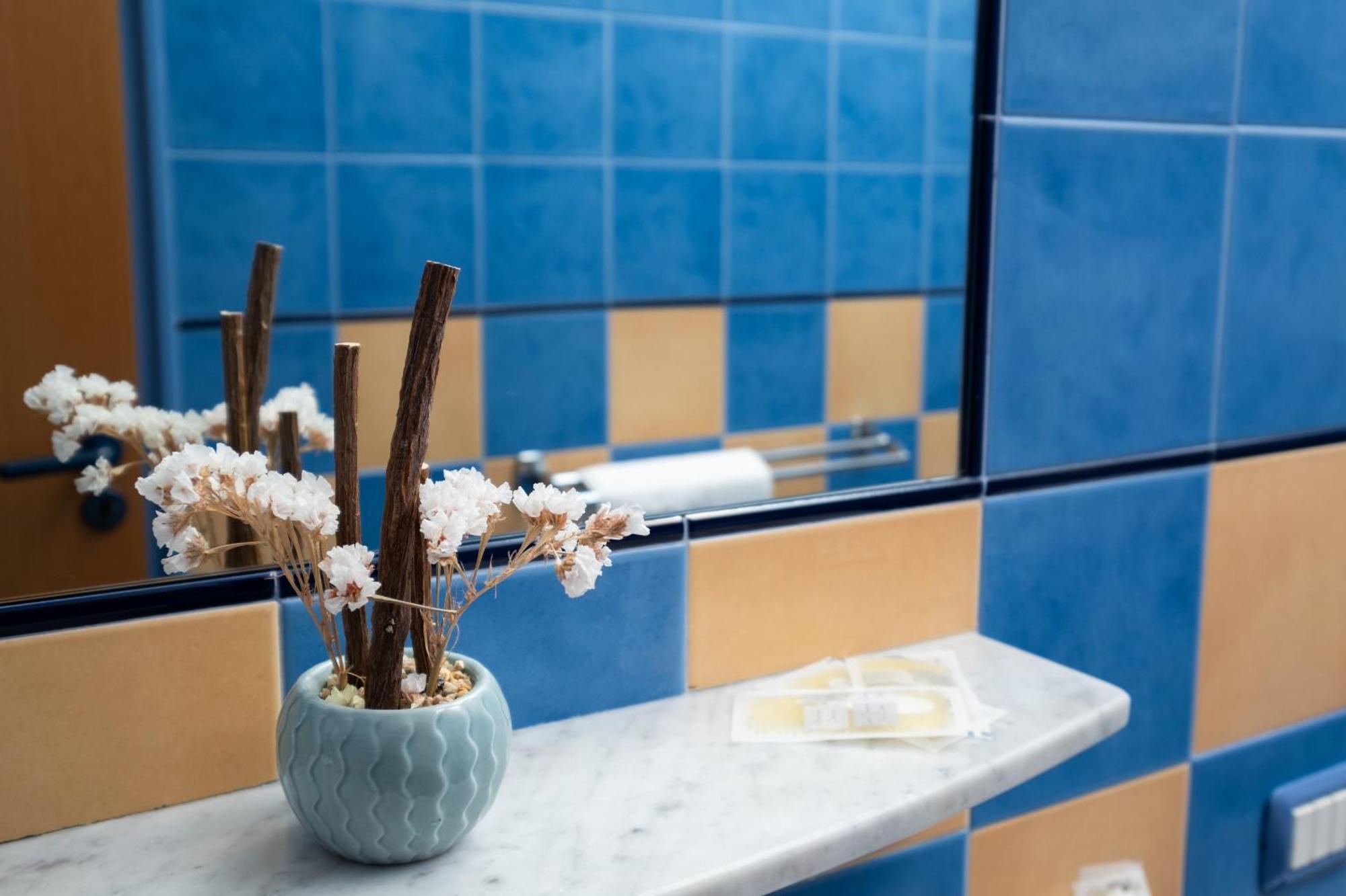 Oasi Azzurra Aparthotel Messina Ngoại thất bức ảnh